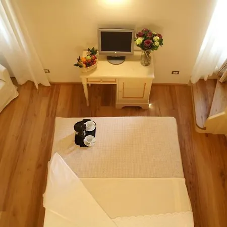 Palazzo Trevi Charming House 3* Болонья