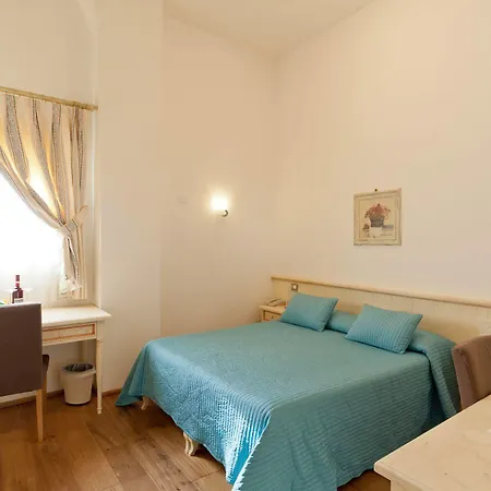 Palazzo Trevi Charming House Отель типа 