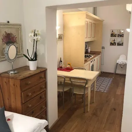 Palazzo Trevi Charming House Отель типа 